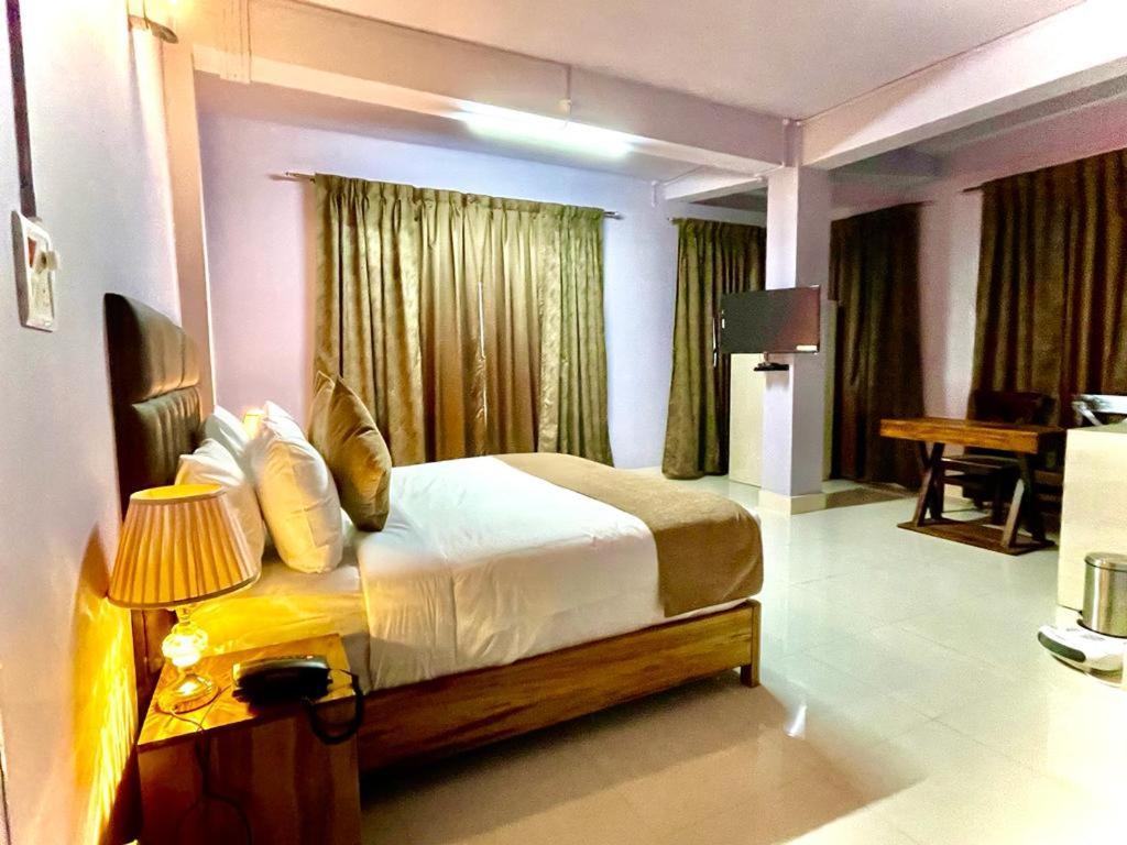 La Colline Resort Kohima Exterior photo