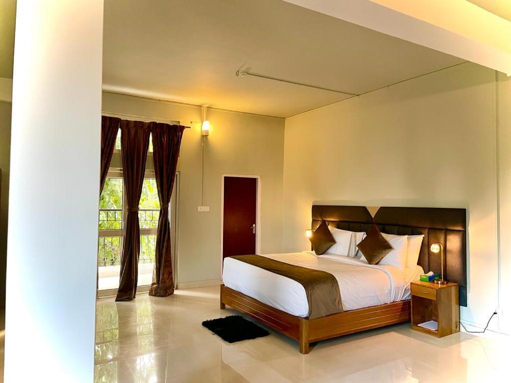 La Colline Resort Kohima Exterior photo