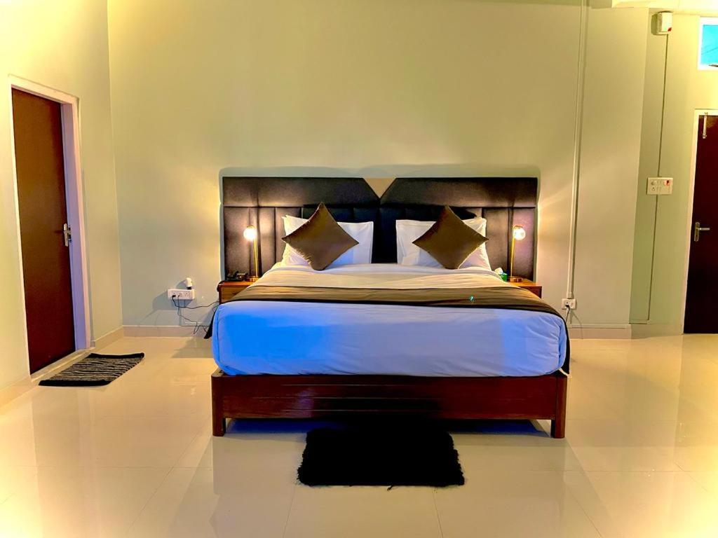 La Colline Resort Kohima Exterior photo